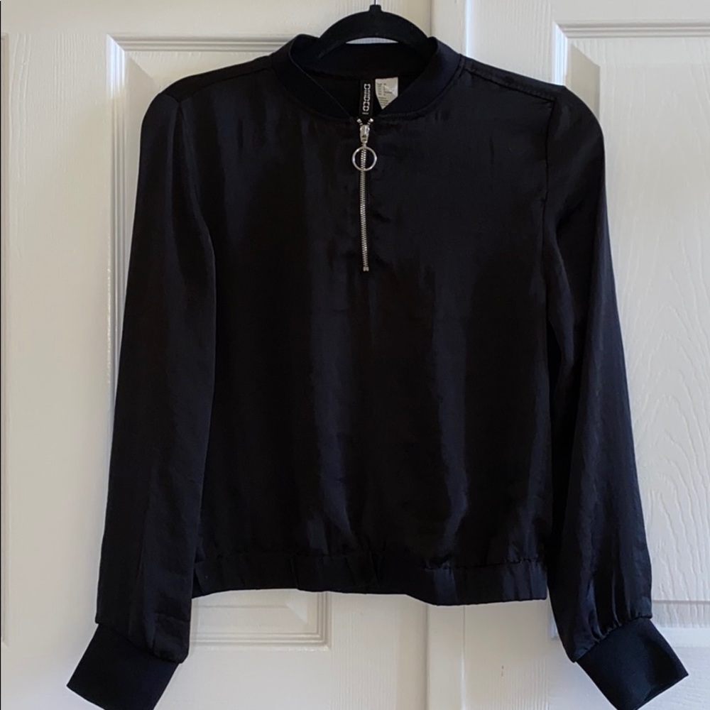BWNT Black Silky Quarter Zip Lightweight Top